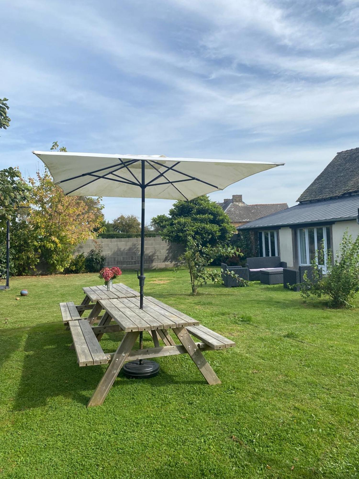 La Clef Du Four Bed & Breakfast Plesder ภายนอก รูปภาพ